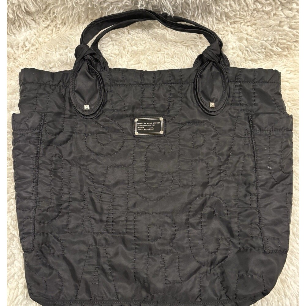 MARC JACOBS Large Black Logo Quilted Nylon Double Handle Tote Bag 20L x 18W x 5H - Picture 2 of 6